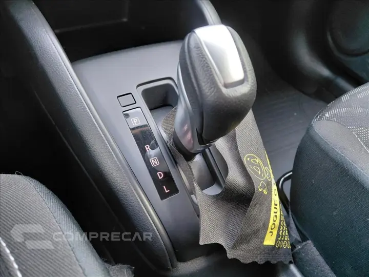 KICKS PLAY 1.6 16V FLEXSTART SENSE XTRONIC