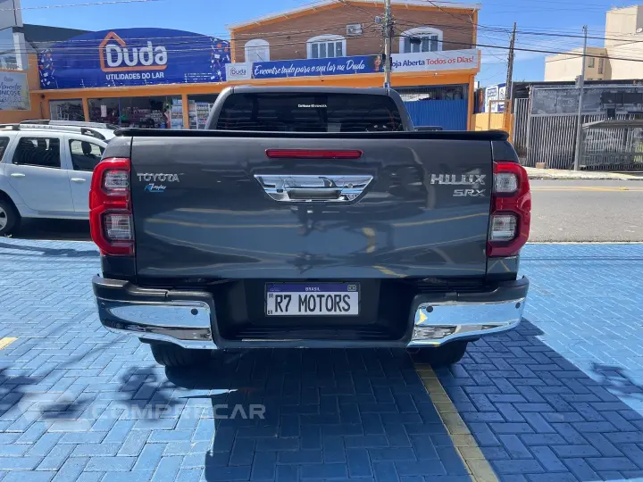 HILUX 2.8 D-4D TURBO DIESEL CD SRX 4X4 AUTOMÁTICO