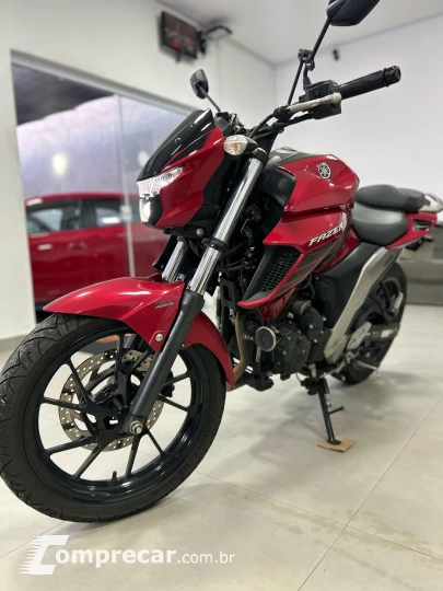 Fazer 250