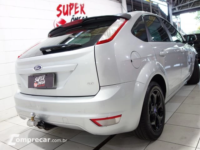 FOCUS HATCH - 2.0 GLX 16V 4P MANUAL