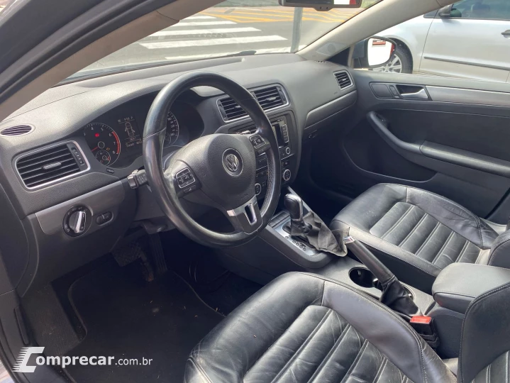 JETTA 2.0 TSI Highline 211cv