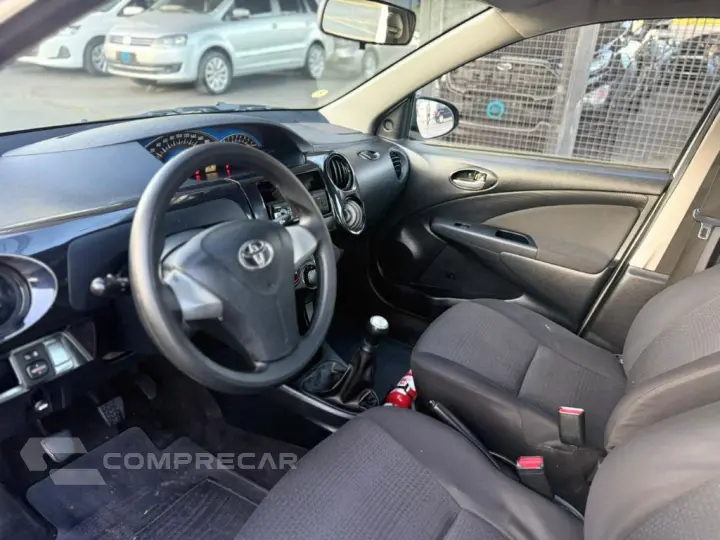 ETIOS X Sedan 1.5 Flex 16V 4p Mec.