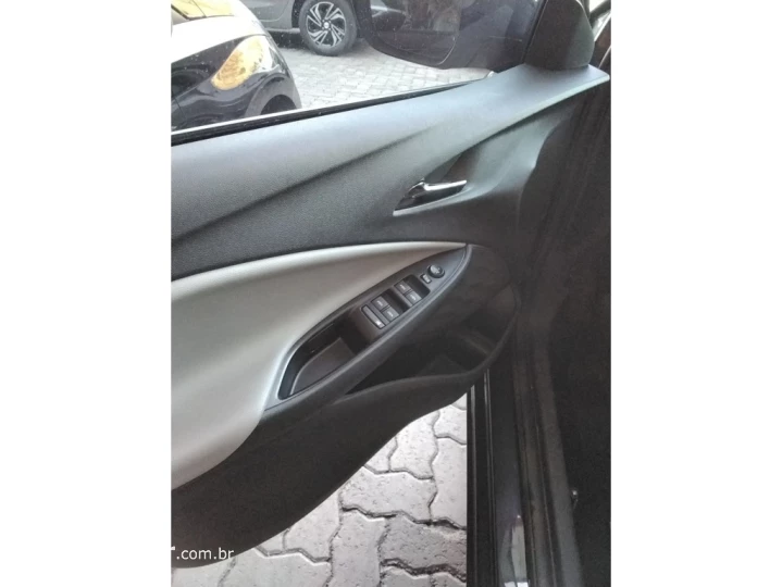 ONIX 1.0 TURBO FLEX PREMIER AUTOMÁTICO