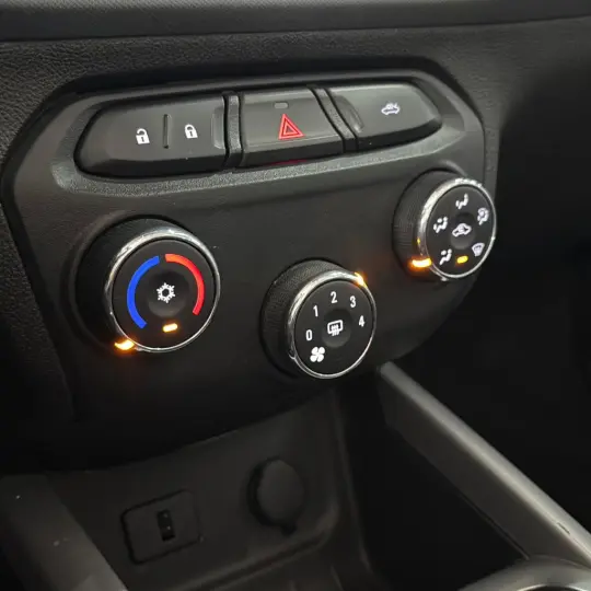 ONIX HATCH ACTIV 1.4 8V Flex 5P Aut.