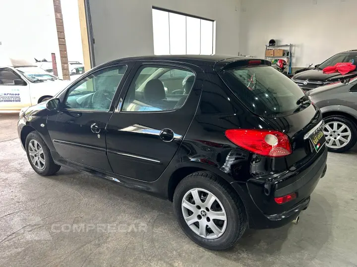 207 1.4 Xr 8V Flex 4P Manual