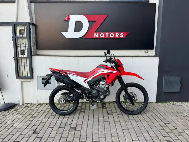 XR TORNADO 300L