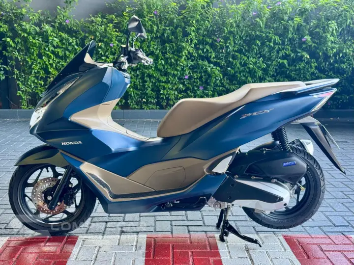 PCX 160 DLX ABS