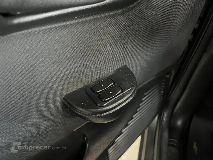 CLASSIC 1.0 MPFI ADVANTAGE 8V FLEX 4P MANUAL