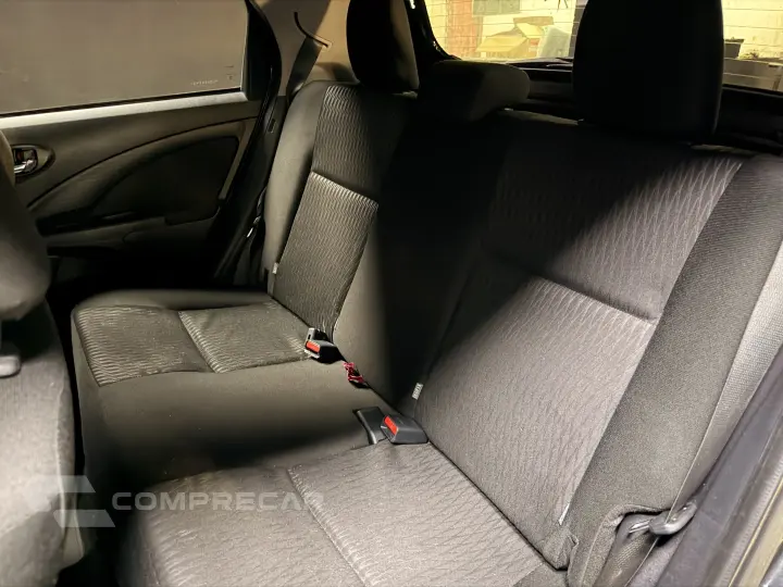 ETIOS 1.5 X PLUS 16V FLEX 4P AUTOMÁTICO