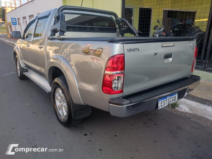 HILUX 2.7 SRV 4X2 CD 16V