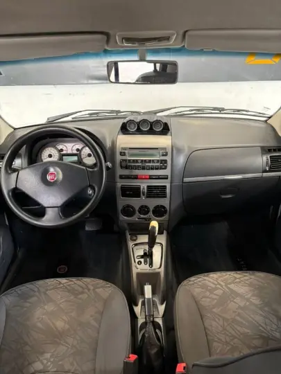 FIAT PALIO 1.8 MPI ADVENTURE LOCKER WEEKEND 8V