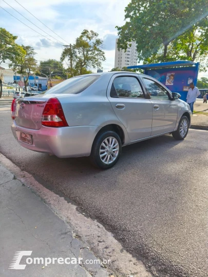 Etios Sedan 1.5 16V 4P FLEX XLS