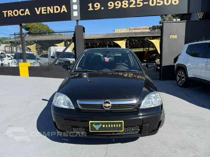 CORSA 1.4 MPFI Premium Sedan 8V