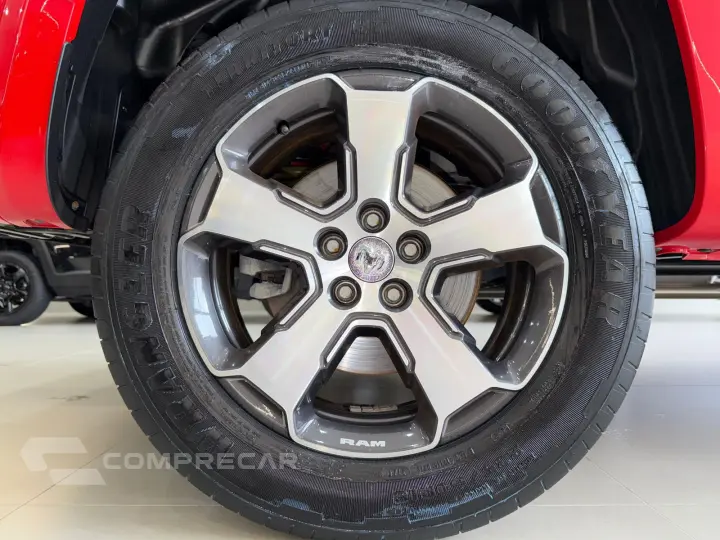 RAMPAGE 2.0 Turbo Laramie 4X4