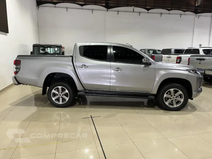 L200 TRITON 2.4 16V Turbo Sport HPE CD 4X4