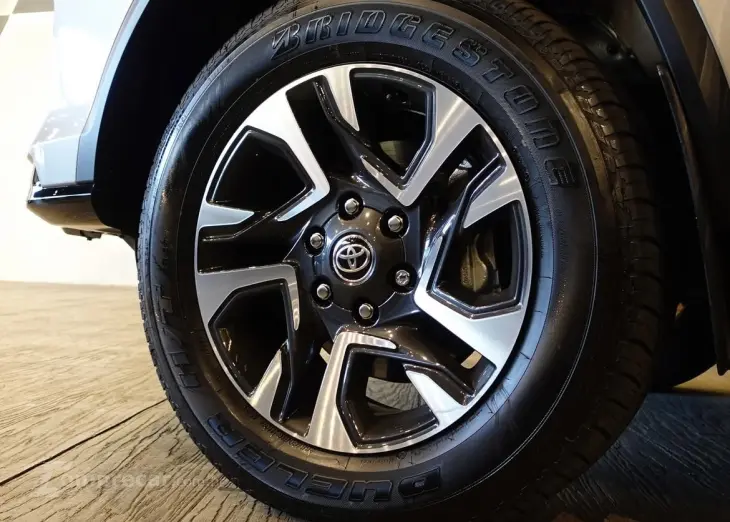 Hilux SW4 2.8 16V 4P SRX PLATINUM 4X4 7 LUGARES TURBO DIESEL