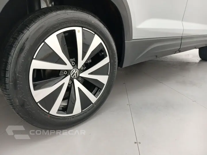 TAOS 1.4 250 TSI TOTAL FLEX HIGHLINE AUTOMÁTICO