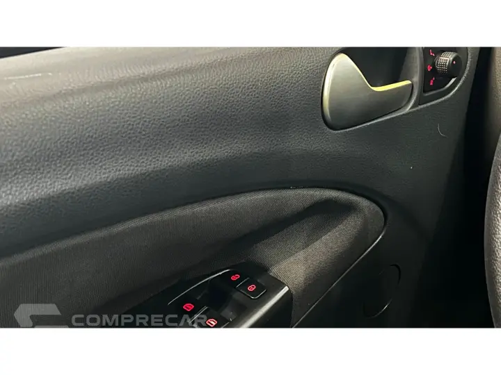 VOYAGE 1.6 MI CITY 8V FLEX 4P MANUAL