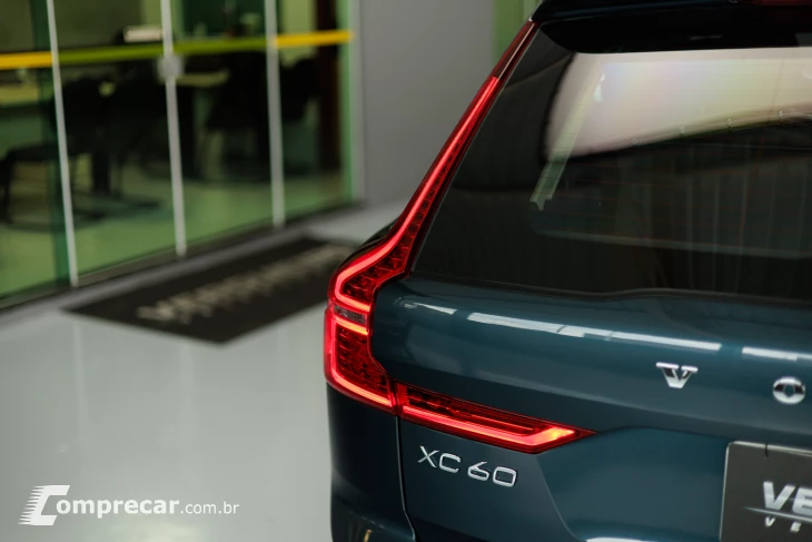 XC60 2.0 T8 HYBRID MOMENTUM AWD GEARTRONIC
