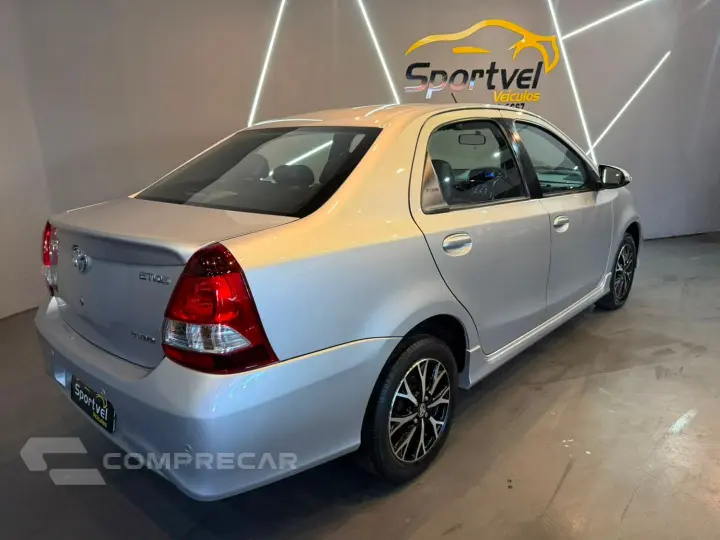 Etios 1.5 Platinum Sedan 16V Flex 4P Automático