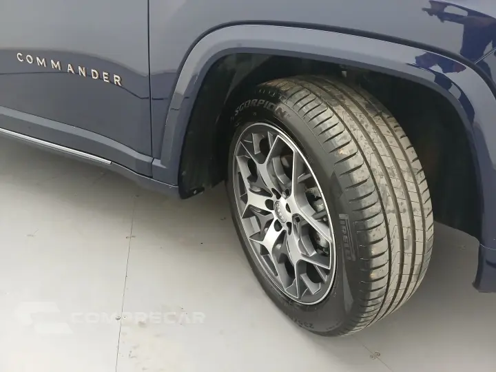 COMMANDER 1.3 T270 TURBO FLEX OVERLAND AT6