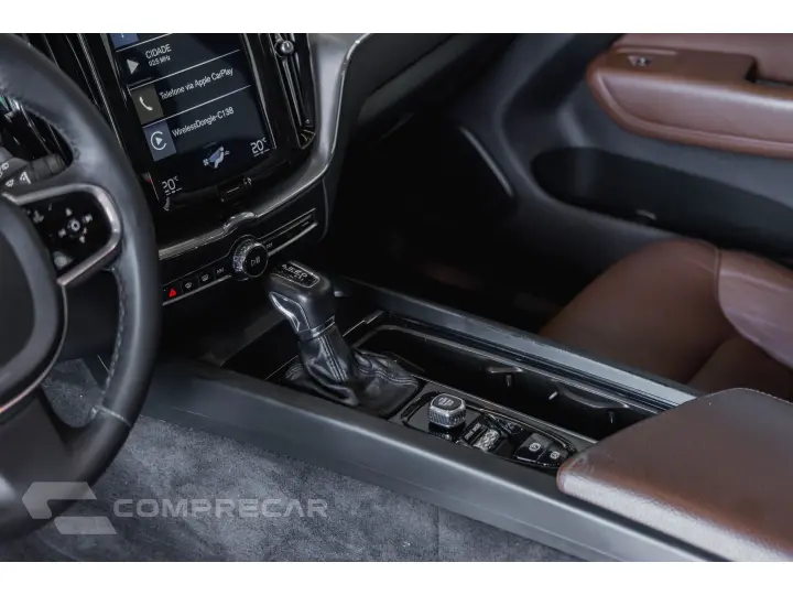 XC60 2.0 T5 GASOLINA MOMENTUM AWD GEARTRONIC
