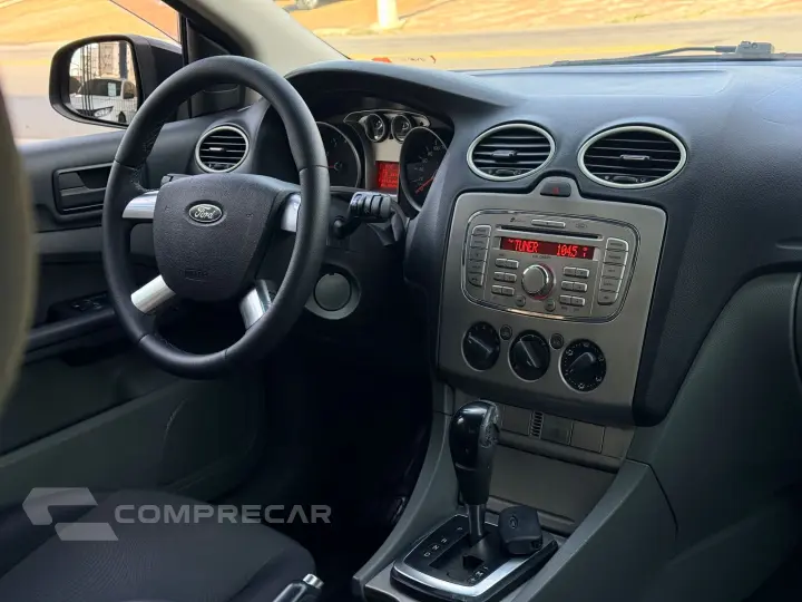 FOCUS 2.0 GLX Sedan 16V