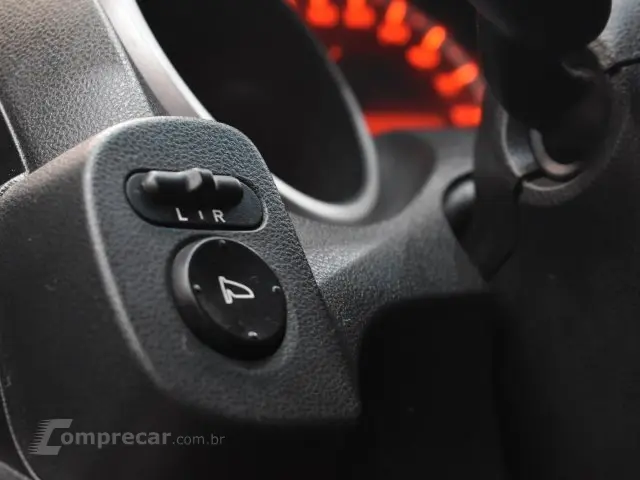 FIT - 1.4 LX 16V 4P AUTOMÁTICO