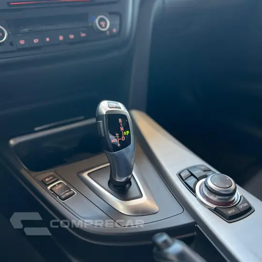 328I 2.0 Modern Sedan 16V