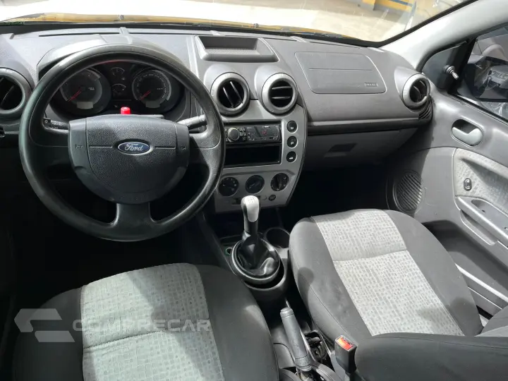 FIESTA 1.6 Rocam Sedan 8V