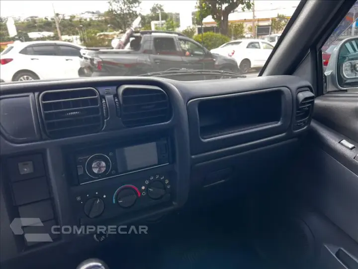 S10 2.4 MPFI Advantage 4X2 CD 8V