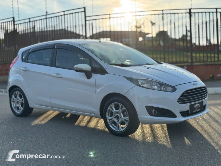 Fiesta Hatch 1.6 (Flex)