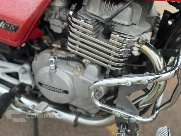 CB 400