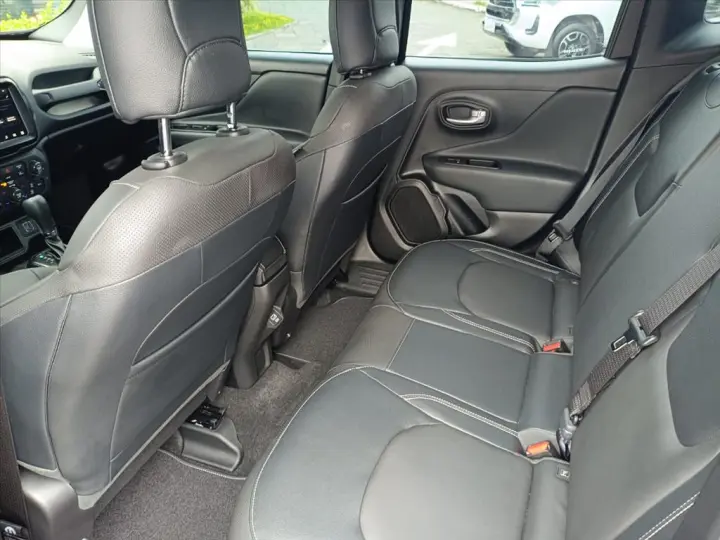 RENEGADE 1.3 T270 TURBO FLEX LONGITUDE AT6