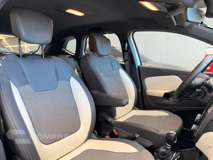 CAPTUR 1.6 16V SCE Intense