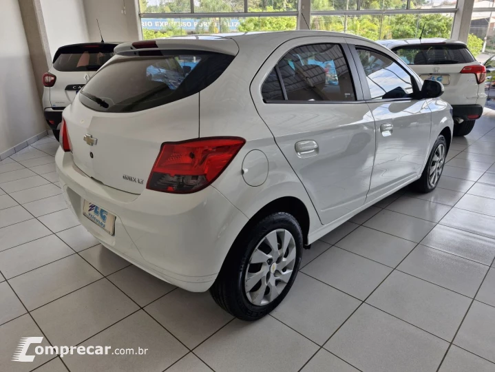 Onix Hatch 1.4 4P FLEX LT