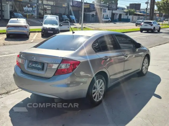 CIVIC - 1.8 LXS 16V 4P AUTOMÁTICO