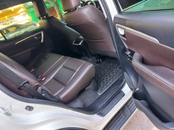 HILUX SW4 2.8 SRX 4X4 7 Lugares 16V Turbo Intercooler