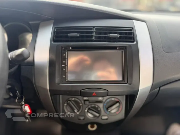 LIVINA 1.6 16V Flex Fuel 5p