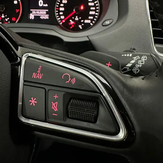 Q3 2.0 TFSI Quat. 211/220cv S-tronic 5p