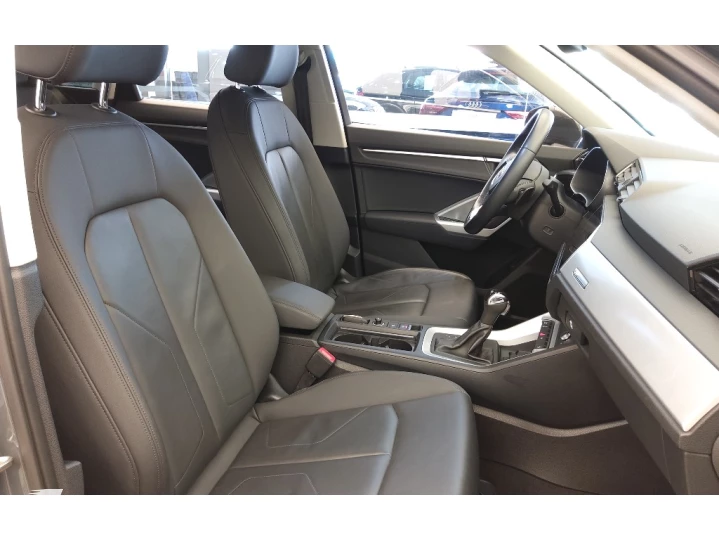 Q3 1.4 TFSI FLEX PRESTIGE PLUS S TRONIC
