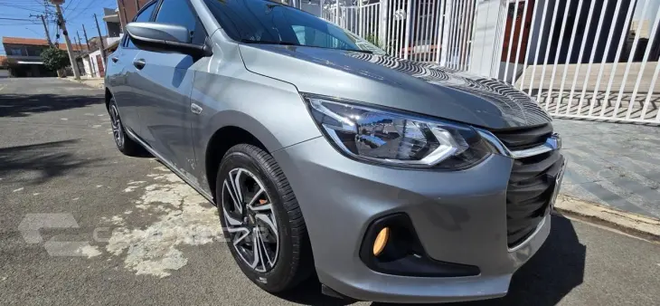 ONIX 1.0 Turbo Plus LT
