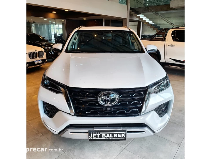 HILUX SW4 2.8 D-4D TURBO DIESEL SRX 7L 4X4 AUTOMÁTICO