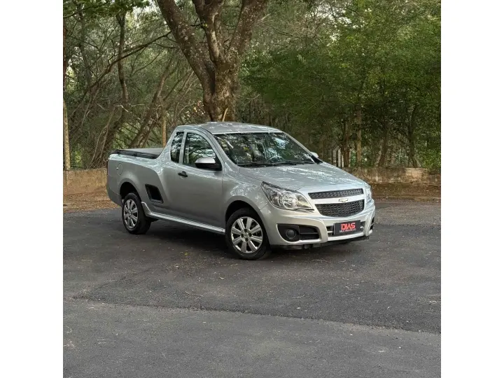 MONTANA 1.4 MPFI LS CS 8V FLEX 2P MANUAL