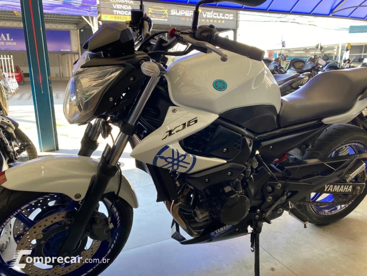 XJ6 N