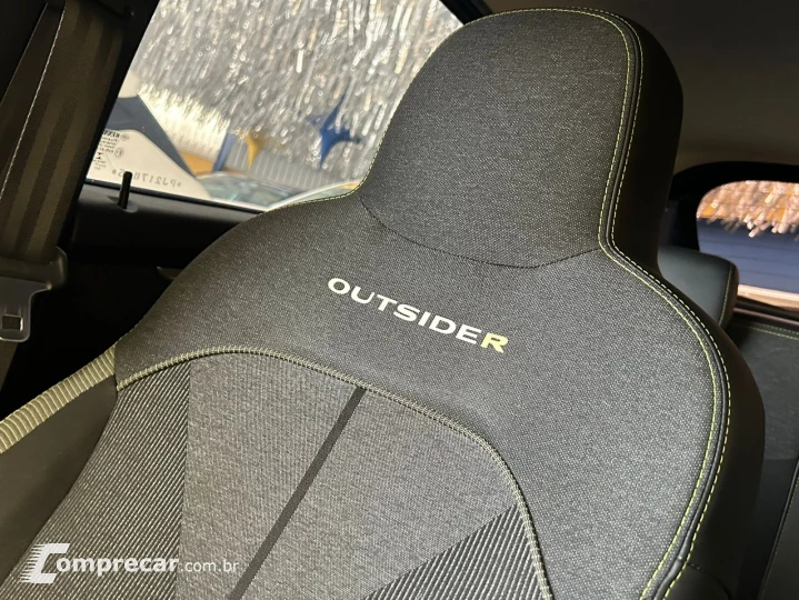 Kwid KWID OUTSIDER 1.0 Flex 12V 5p Mec.