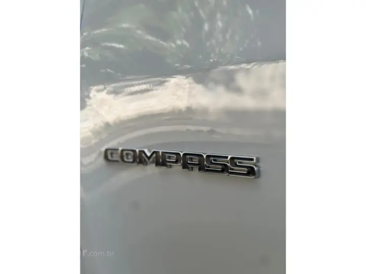 COMPASS 2.0 16V DIESEL LONGITUDE 4X4 AUTOMÁTICO