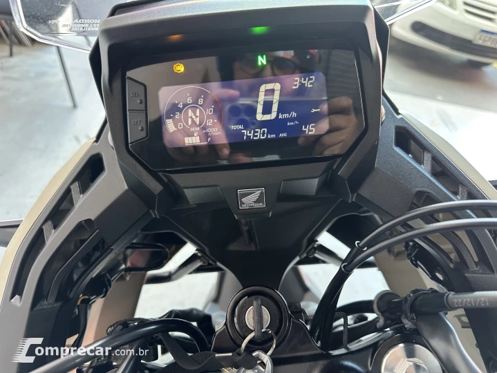 XRE 300 SAHARA ADVENTURE