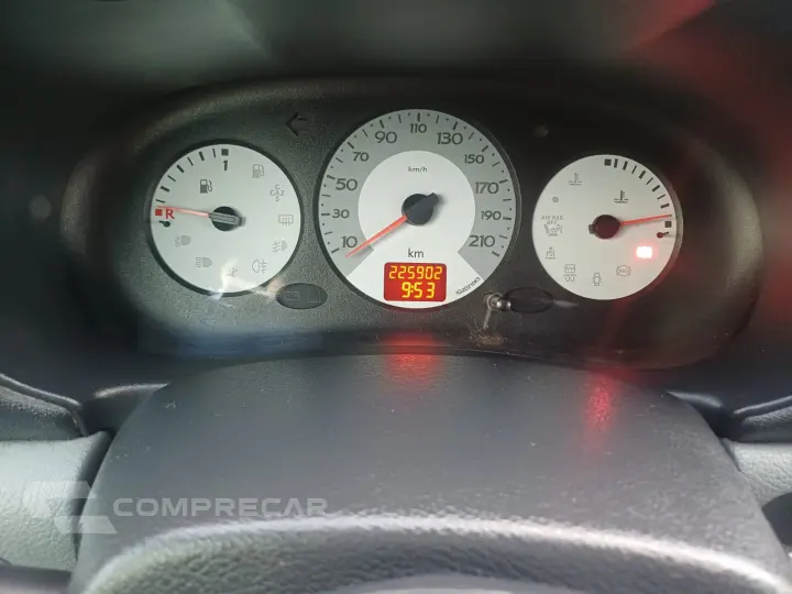 CLIO 1.0 Authentique 8V
