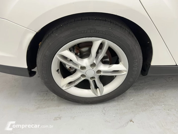 Focus Sedan 2.0 16V/2.0 16V Flex 4p Aut.